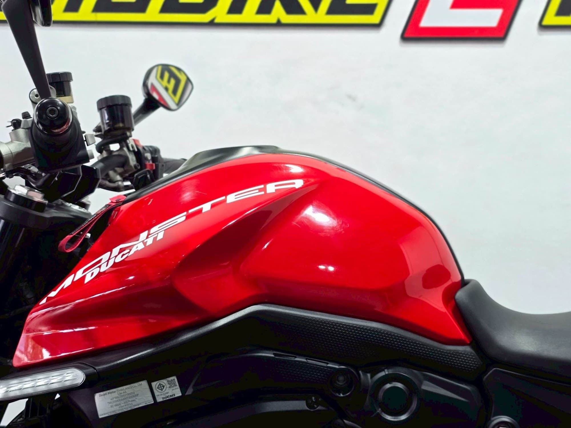 Ducati Monster 821 — photo 2