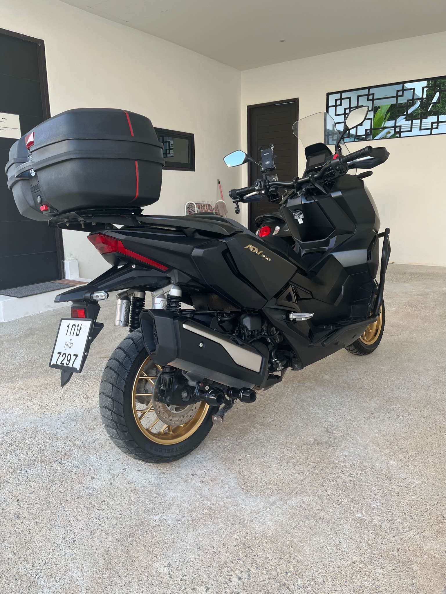 Honda ADV350 — photo 4