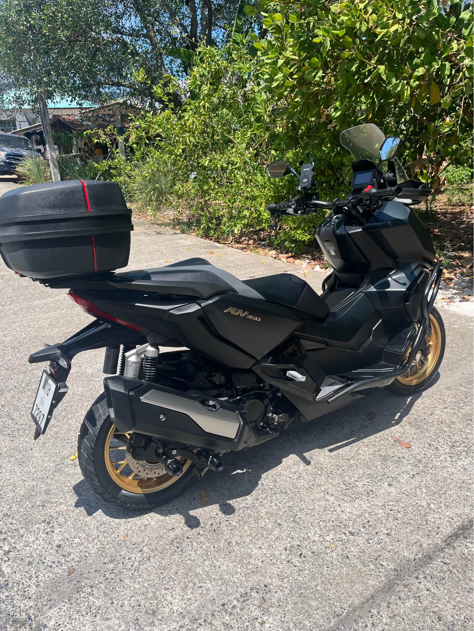 Honda ADV350 — photo 6