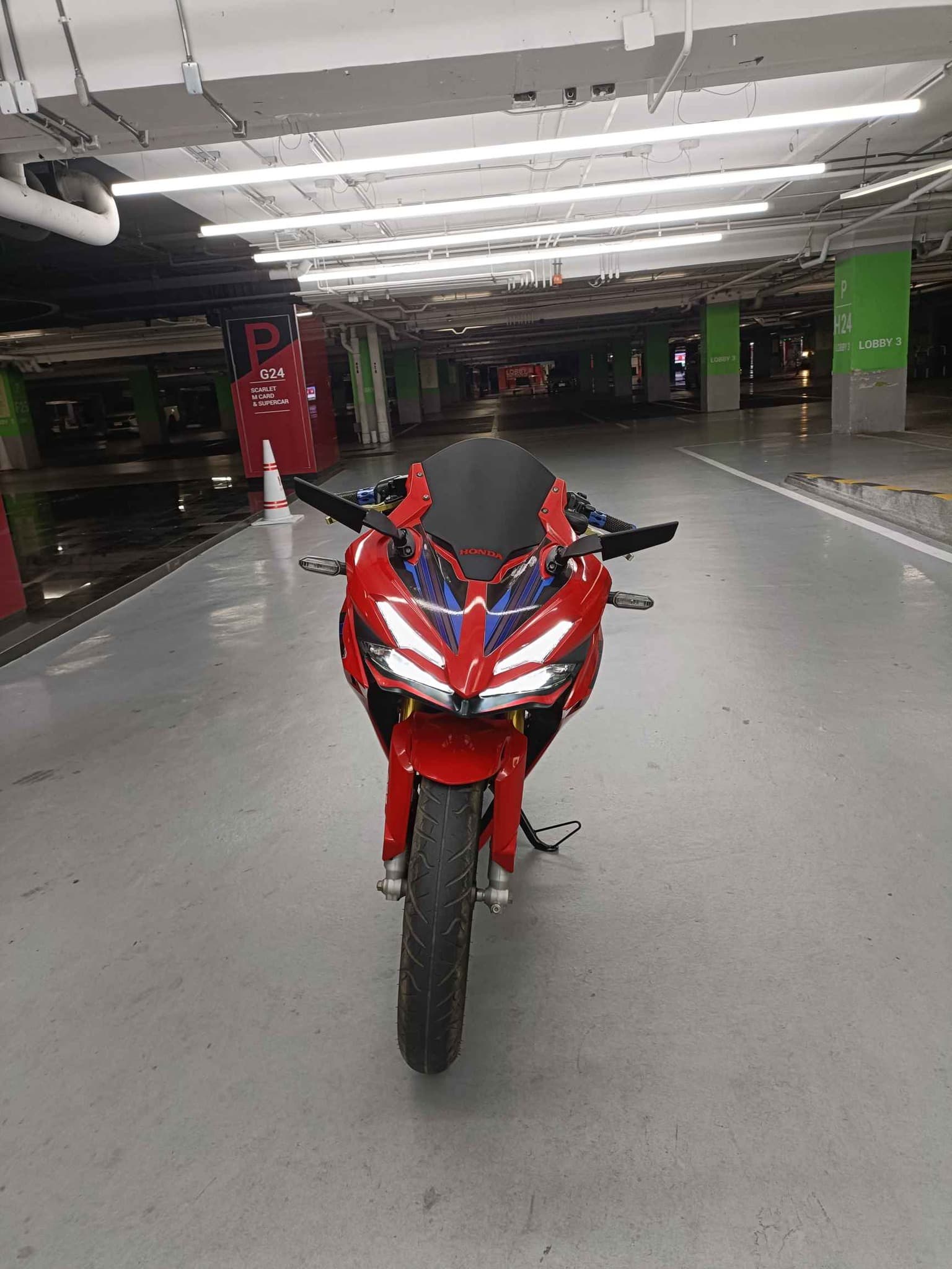 Honda CBR650R — photo 4