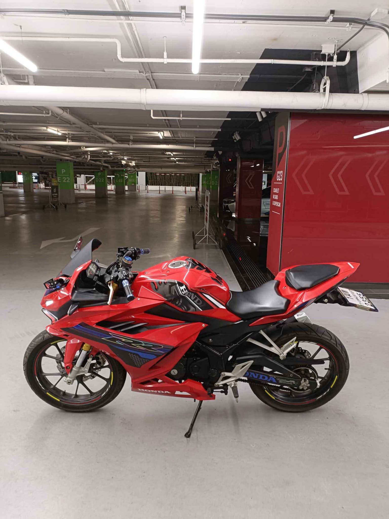 Honda CBR650R — photo 7
