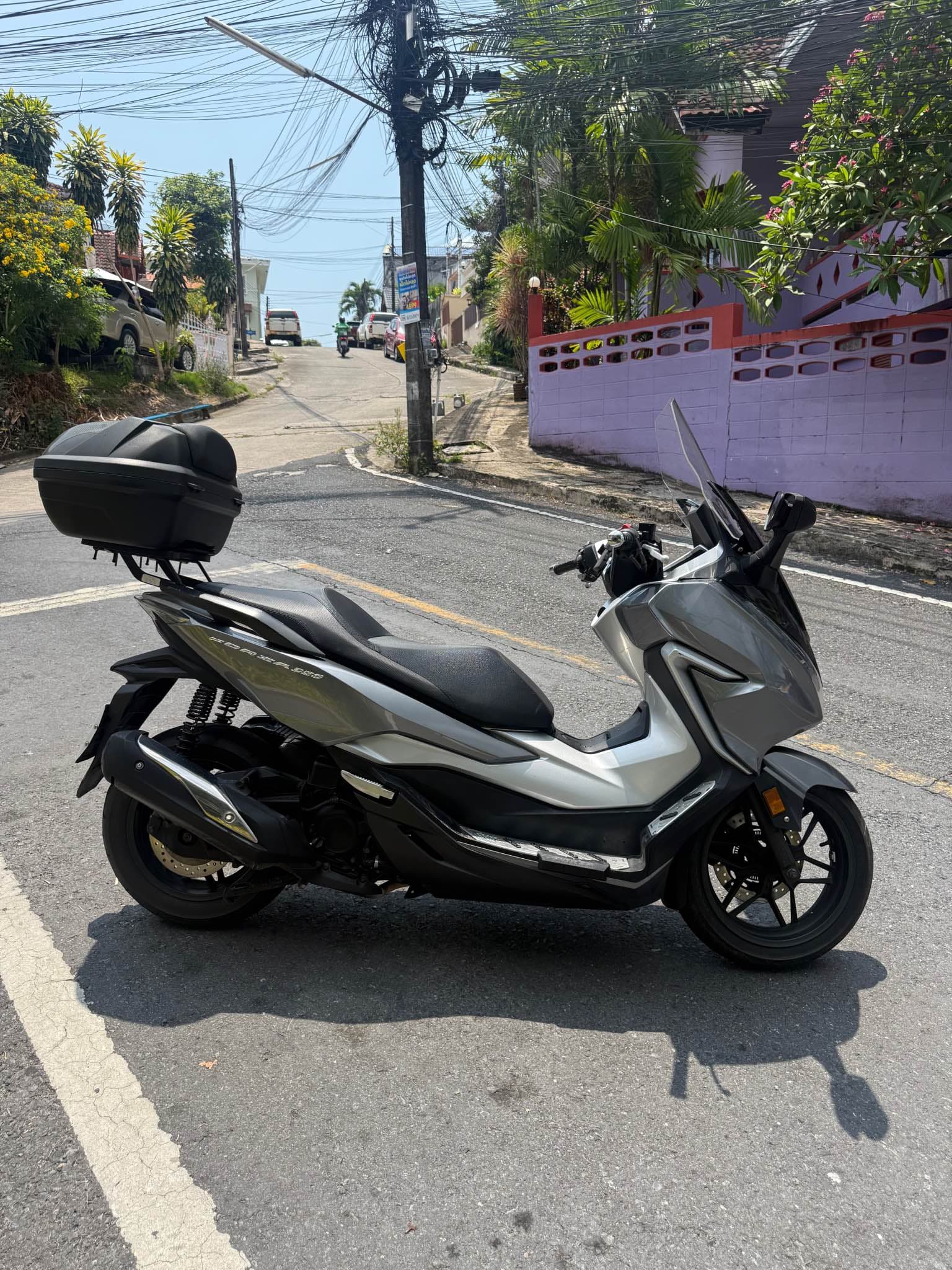 Honda Forza 350 — photo 2