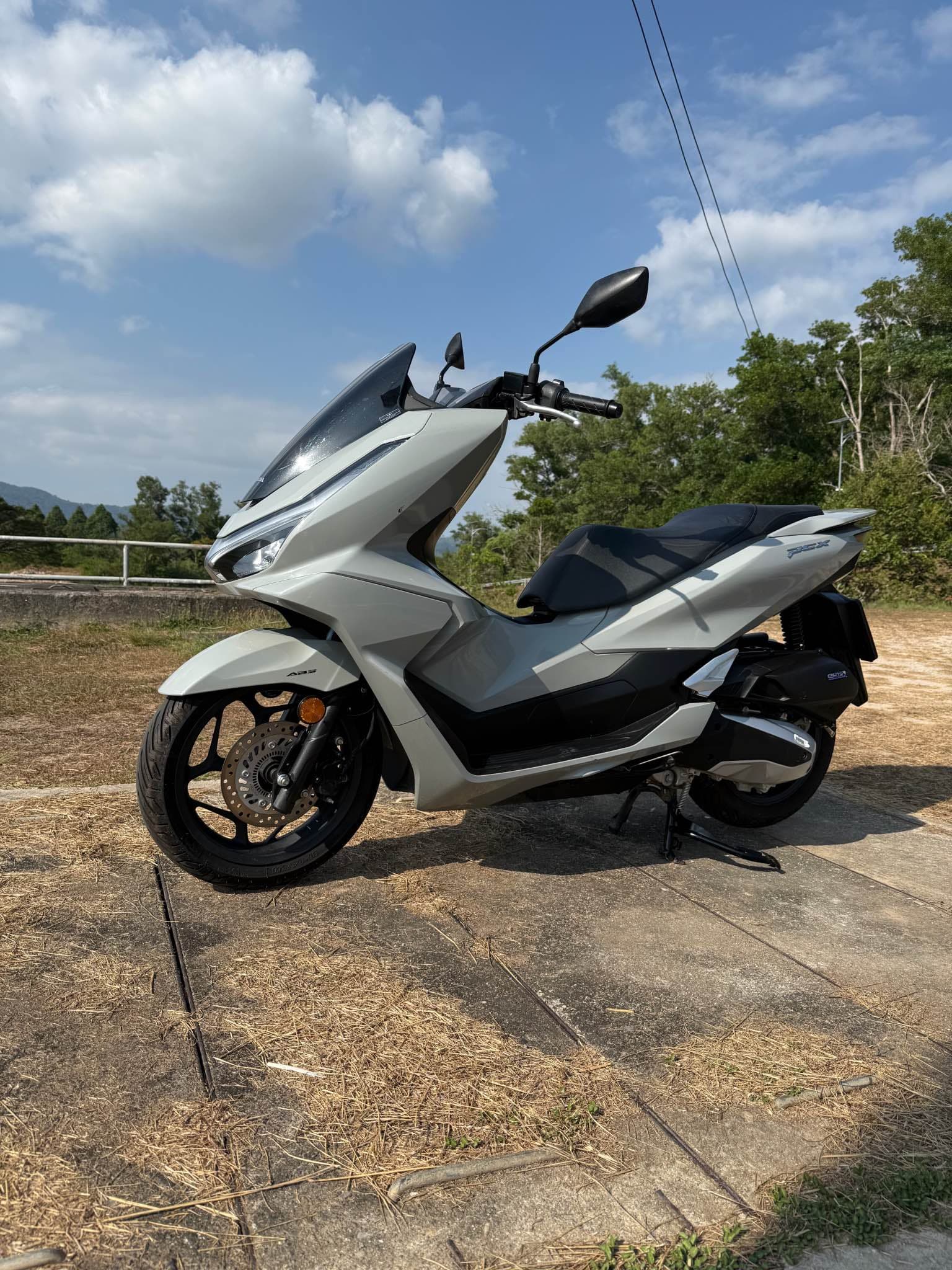 Honda PCX160 — photo 3