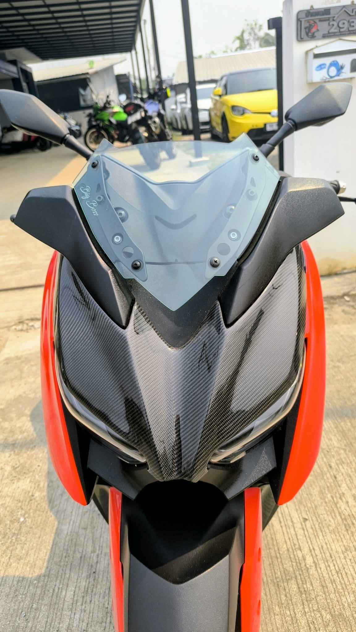 Yamaha XMAX 300 — photo 8